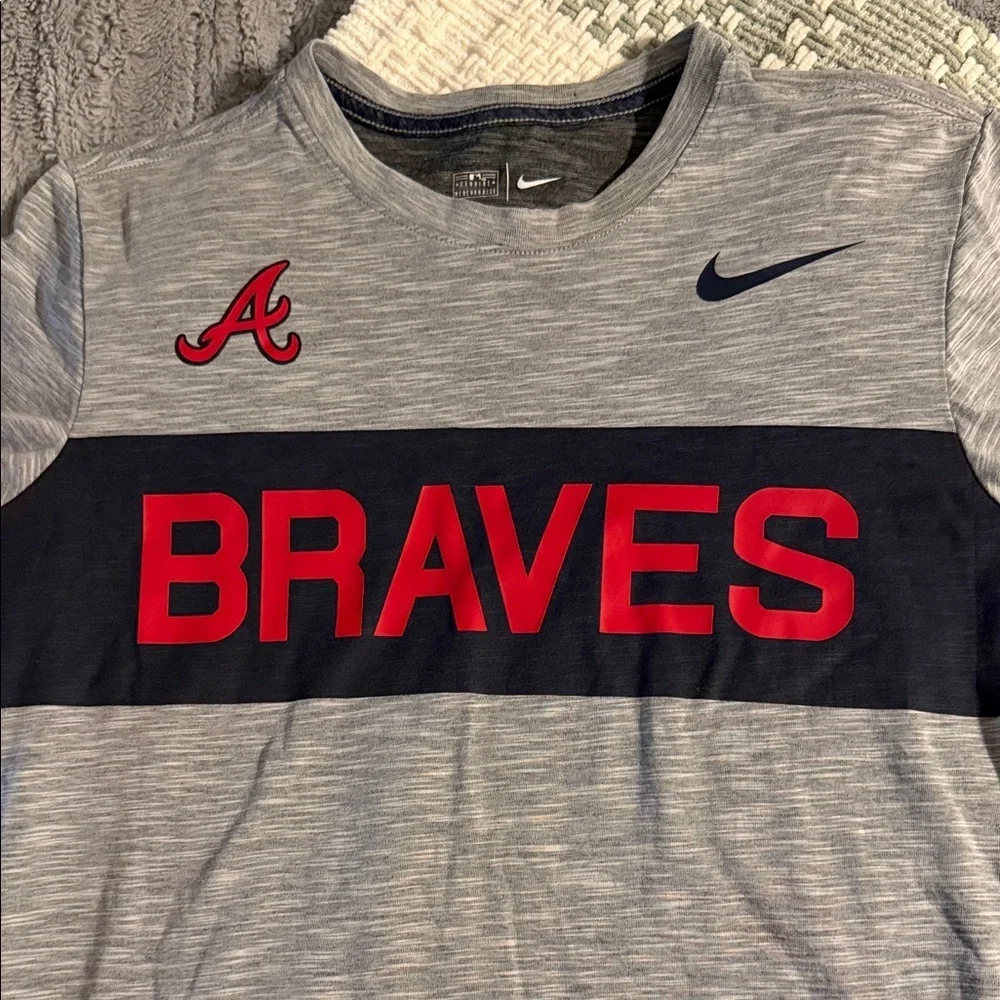 Men’s Nike Atlanta Braves t shirt